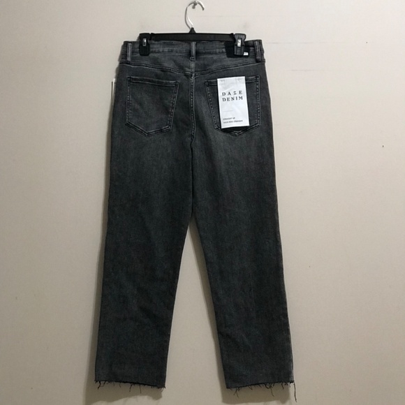 Daze Straight Up Raw Hem High Waist Ankle Straight Leg Jeans NWT - Picture 5 of 13
